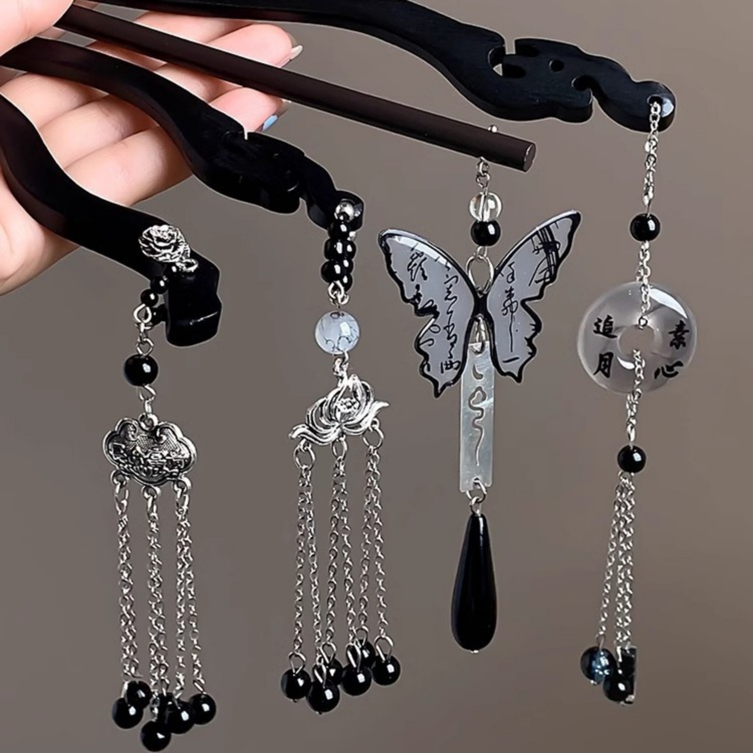 Light Luxury Wooden Tassel Hai - đánh giá và giá Tech Accessories For Women