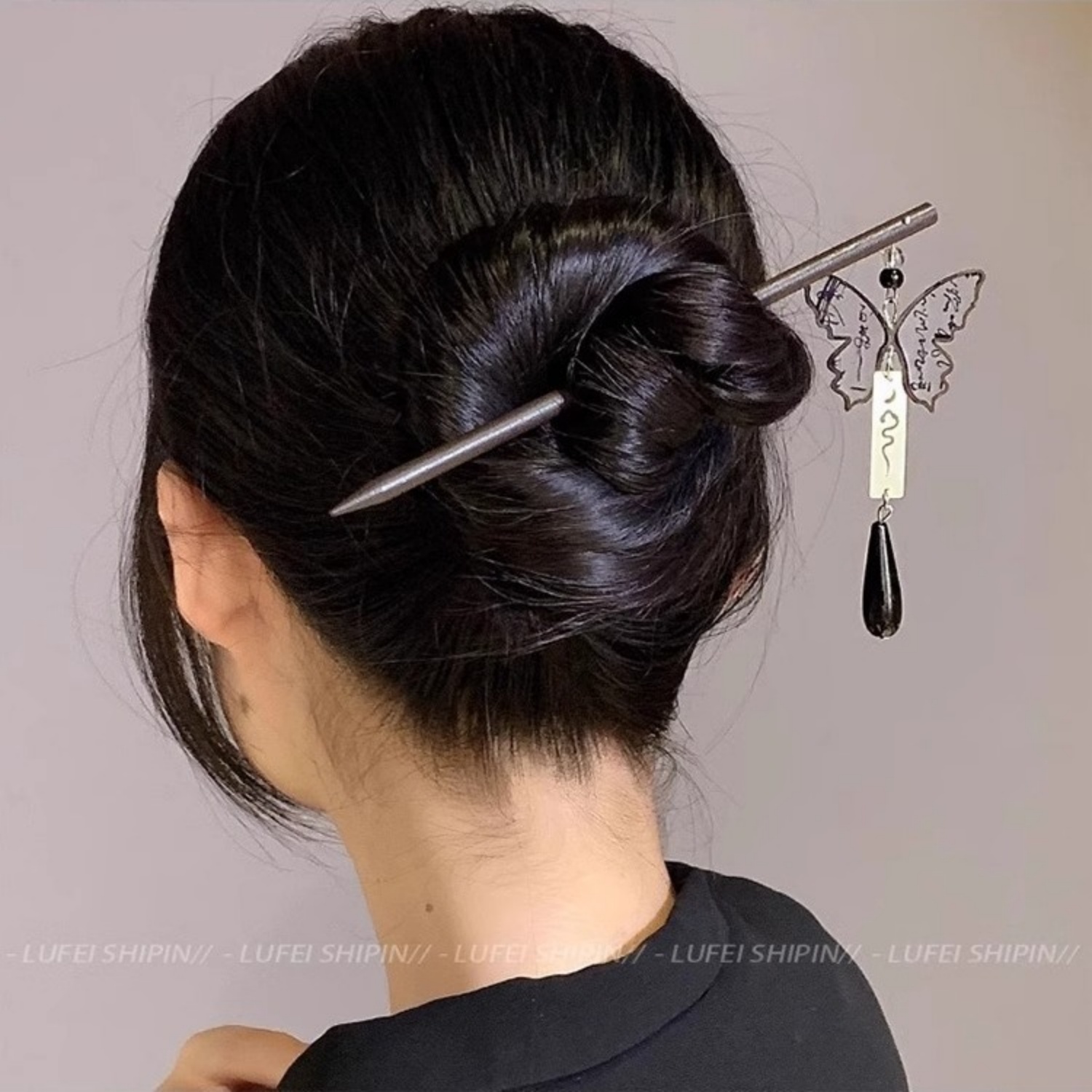 Light Luxury Wooden Tassel Hai - đánh giá và giá Tech Accessories For Women