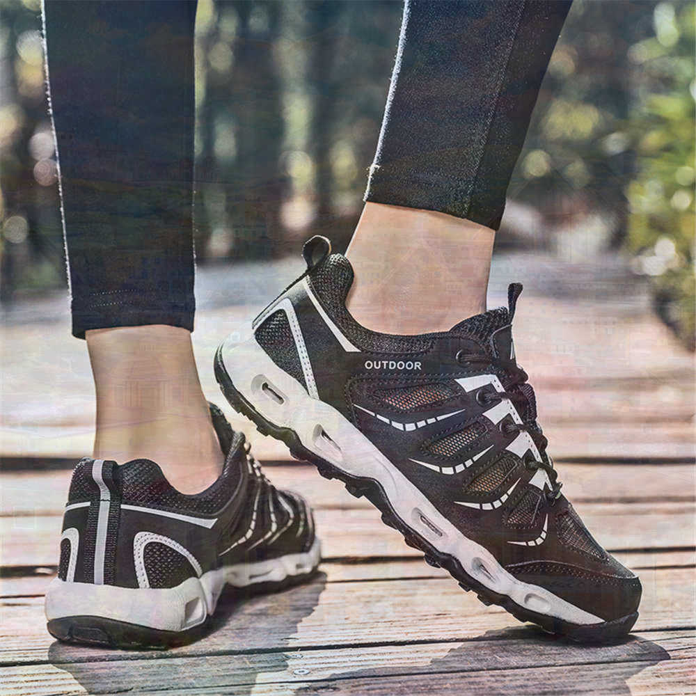 Sumer Round Tip Silver Sneaker - đánh giá và giá M Tech Accessories